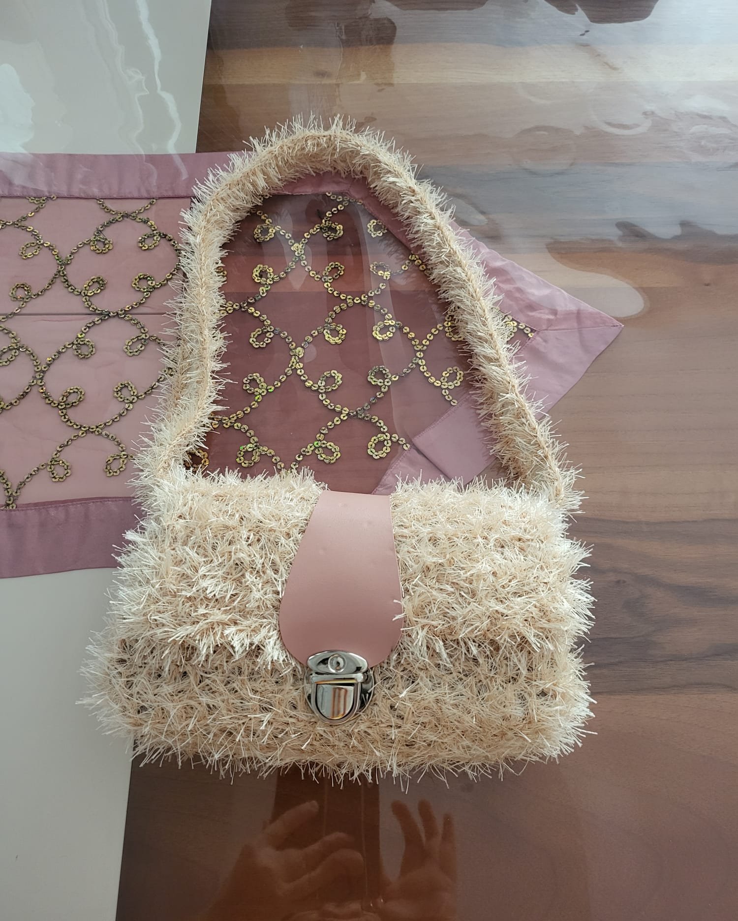 Melya Astarlı Peluş Çanta